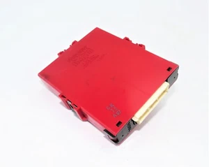 8911147040 Toyota Prius Genuine Denso Network Gateway Module Unit - Picture 1 of 3