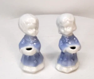 Vtg Porcelain Small Taper Candle Holders Choir Girl Altar Boy Blue & White - Imagen 1 de 9