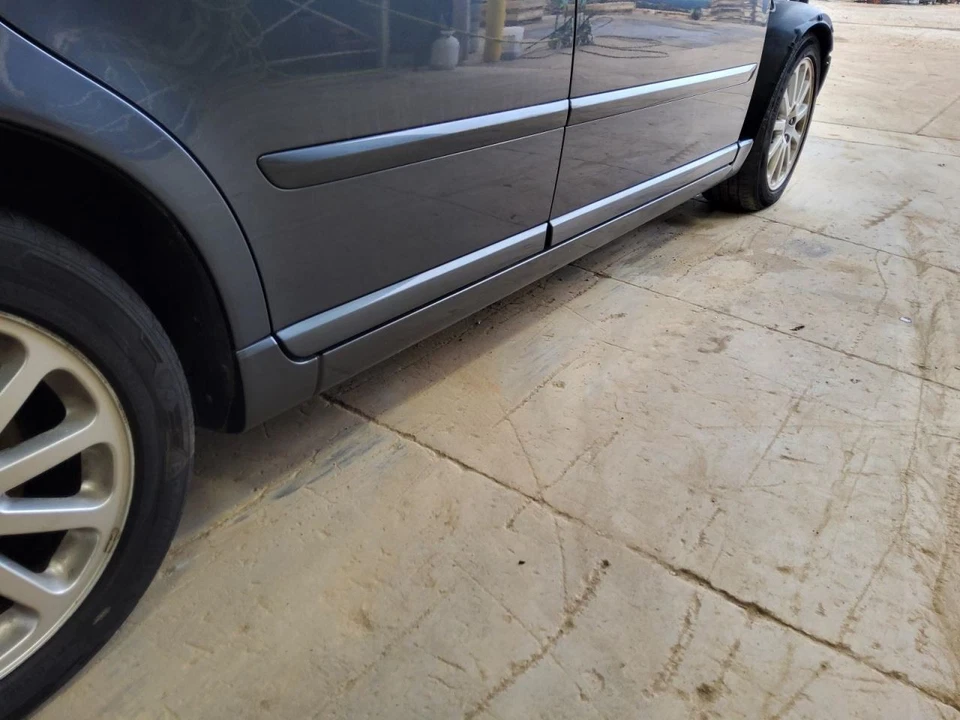 Passenger Side Volvo V50       2010 Rocker Panel Moulding 406551 Foto 1 de 1