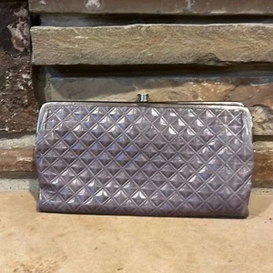Cartera sin asas HOBO Lauren gris de cuero texturizado - Imagen 1 de 10