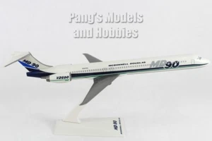 MD-90 McDonnell Douglas Demo - 1/200 Scale Model by Flight Miniatures - Picture 1 of 13