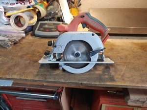 Milwaukee 6310-20 Heavy Duty 18V Circular Saw 6 1/2” USA - Picture 1 of 6