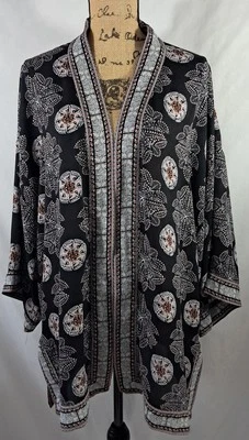 Cárdigan Max Studio Para Mujer Negro Geo Estampado Kimono Frente Abierto Fluido Suelto Calce 1X Foto 1 de 4