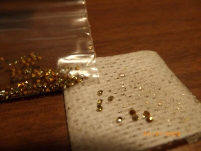 144- Estrás redondos sueltos Jonquil 1 mm/PP7/SS3 Foto 1 de 4