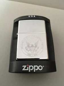 VINTAGE PRESIDENTIAL CENTER ZIPPO LIGHTER WILLIAM J. CLINTON Very Rare - Picture 1 of 17