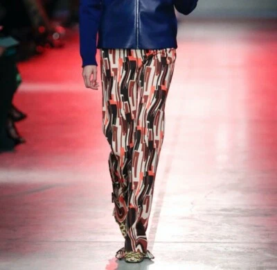 Pantalones con cinturón dobladillo con volantes Prada 2019 talla 44 Foto 1 de 3