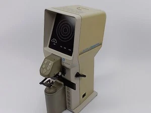 Nidek LM-820A Auto Lensmeter - Bild 1 von 6