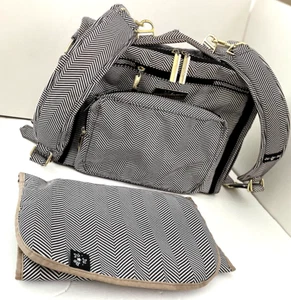 JuJuBe Diaper Bag Queen of Nile Adjustable Black White Chevron Baby Luxury Gift - Picture 1 of 10