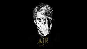 AIR (Gimmicks and online instruction) by Alain Simonov & Shin Lim - Trick - Picture 1 of 6