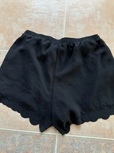 Pantalones cortos negros festoneados LC Lauren Conrad para mujer talla pequeña - Imagen 1 de 8