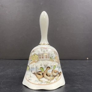 Campana de mano de porcelana blanca vintage de Japón pato mallardo decoración de granja cabaña retro - Imagen 1 de 9