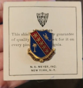 WWII 148th Field Artillery BN Pinback DI / DUI - N.S.Meyer MOC - Picture 1 of 2