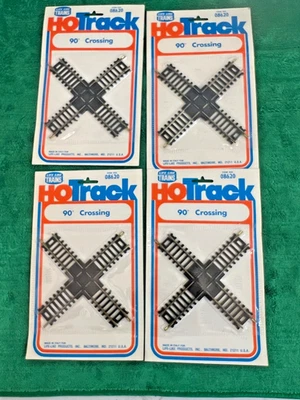 4 pc. Life-Like Trains HO Track 90-Degree Crossing, Made in Italy #08620 - Image 1 of 4