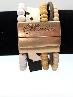 Plunder 多股串珠手链 木珠 人造牛 隐藏 磁扣 阅读 — 第 1/4 张图片