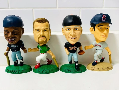 4x EQUITY SPORTS HEADLINERS XL Figurines 1999 Griffey McGwire Ripken Garciaparra Cover