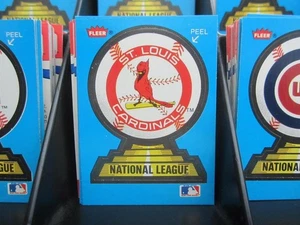 Tarjeta de béisbol Fleer MLB 1987 LOGOTIPO DEL EQUIPO CARDENALES DE SAN LUIS PEGATINA VER OTRAS - Imagen 1 de 1