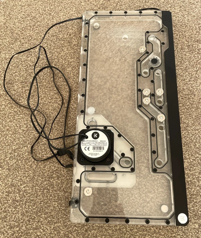 EKWB -  EK-Quantum Reflection PC-O11D XL D5 PWM Addressable D-RGB Distroplate - Image 1 of 4