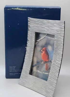 Marco curvo cóncavo brillante plateado vintage Mikasa 4 X 6 • Nuevo Foto 1 de 4