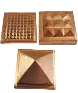 Copper Vastu Pyramid for Vastu Dosh Nivaran (91 Pyramids in 1 ) (Small) (3 Cms) - Picture 1 of 4