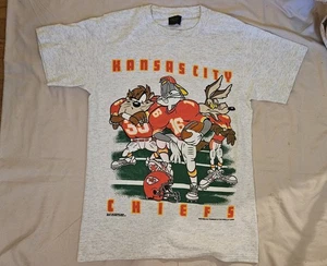 Kansas City Chiefs Looney Tunes Light Heather Gray Medium Shirt, EUC - Picture 1 of 4