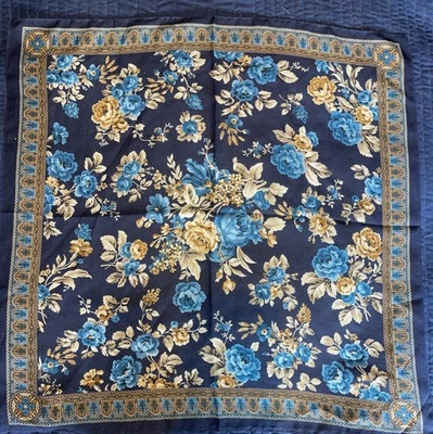 "Bufanda cuadrada Jones New York Made In Italy azul y crema rosa jardín 20""" Foto 1 de 4