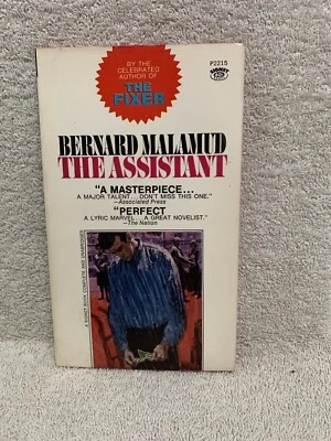 The Assistant by Bernard Malamud - Signet P2215 reprint vintage paperback  Foto 1 de 4