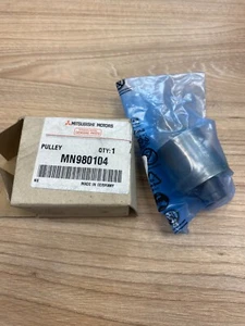 VAG  038109244J Mitsubishi MN980104  2.0 Diesel toothed belt pulley OEM NEW - Picture 1 of 1