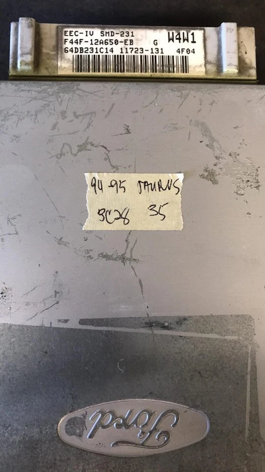 Computadora ecu ecm F44F-12A650-EB Ford Taurus o Mercury Sable 1994-1995 Foto 1 de 1