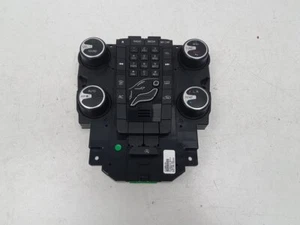VOLVO V40 2012-2016 HEATER CONTROL PANEL  31288104 - Picture 1 of 4