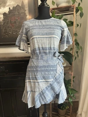 Vestido listrado azul e branco Express XS – manga curta mistura de linho - Imagem 1 de 4