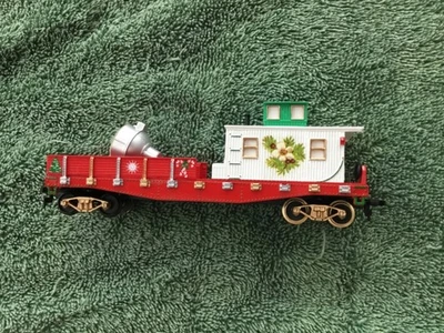 HO SCALE CHRISTMAS SEARCHLIGHT CAR 🌲☃️🌲☃️ - Image 1 of 4