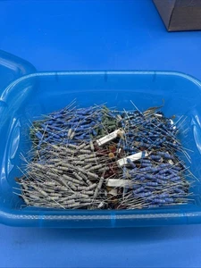 ENORME LOTE 1000s * Piezas de radio resistencias lote 13 - Imagen 1 de 2