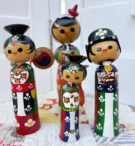 Vintage Kokeshi Bride and Groom Dolls Wood Bobble Heads 5”Tall Set Of 4 - Picture 1 of 11