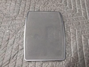 Tapicería de altavoz trasero negro BMW E60 serie 5 7035521 - Imagen 1 de 5
