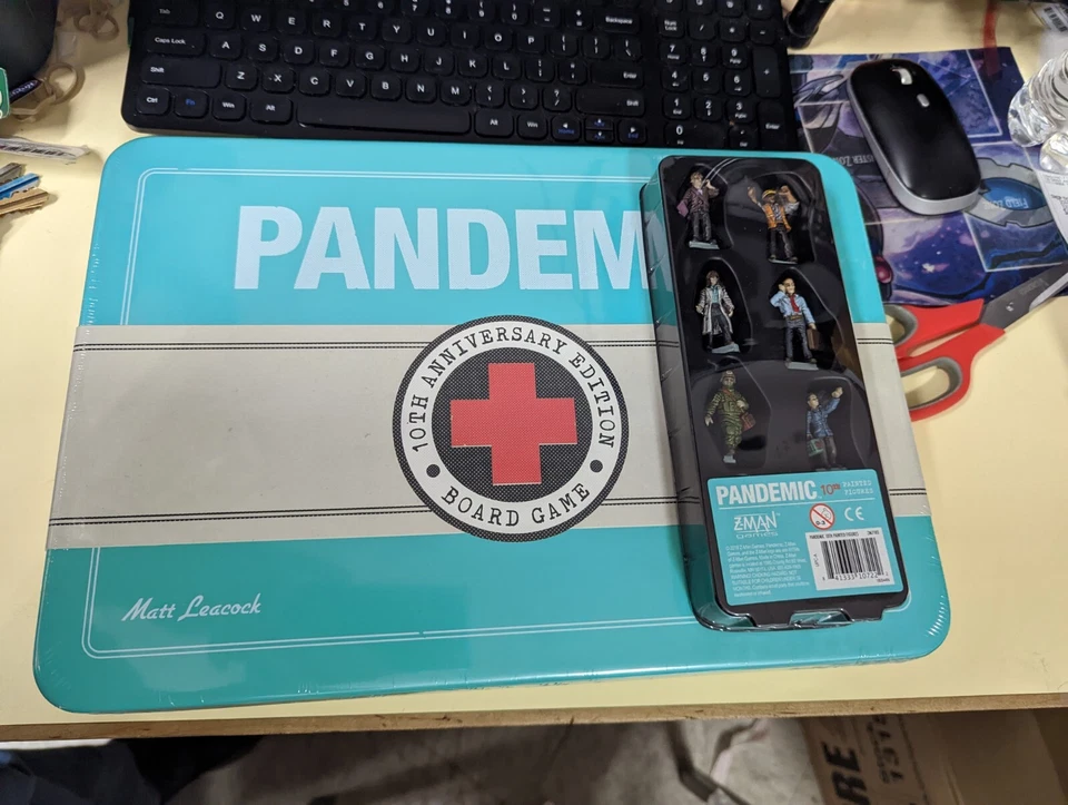 Настольная игра Pandemic 10th Anniversary Edition + раскрашенные мини - Изображение 1 из 1