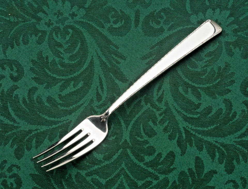 Old Lace by Towle Sterling Silver individual Place Fork 7.5" - Image 1 of 1