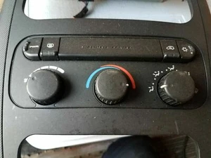 Dodge Caravan Town Country MANUAL CLIMATE CONTROL ac heat single zone 01-07 OEM - Picture 1 of 3