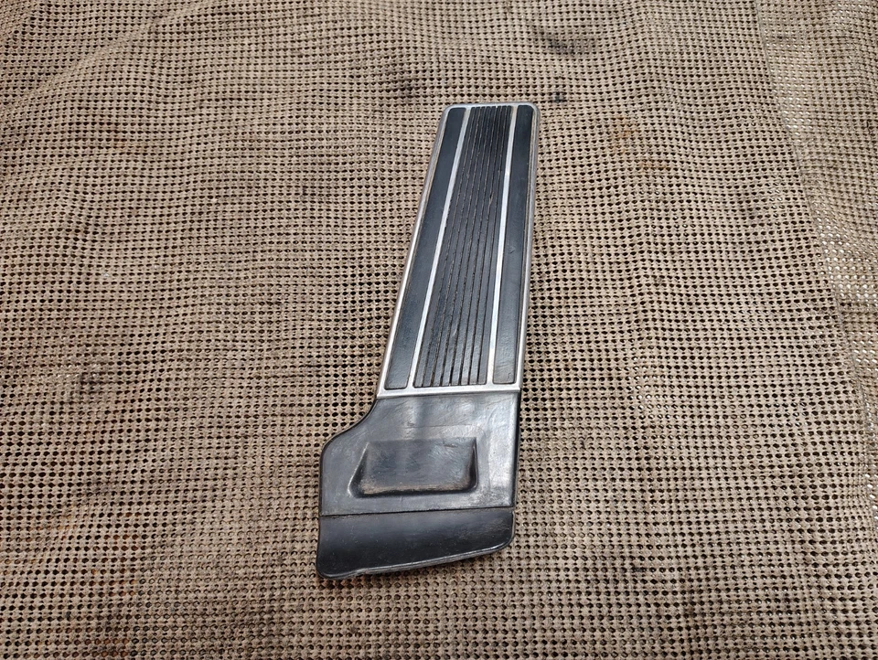 1965 1966 1967 1968 69 Buick Wildcat Riviera Electra 225 OEM pedal de gasolina 1369459 Foto 1 de 4