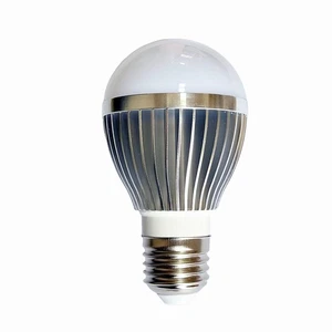 Bombilla IR 850nm para Cámaras de Seguridad 15W E26 E27 Iluminador de Luz Infrarroja 180° - Imagen 1 de 8