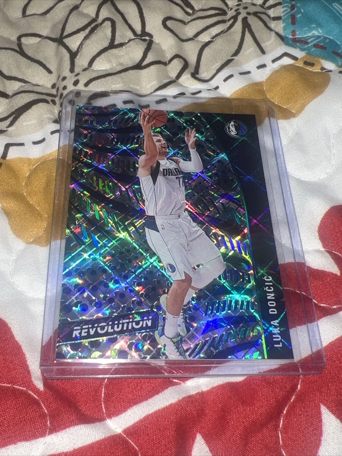 Luka doncic revolution 100シリ 直書きauto Luka doncic revolution 100シリ 直書きauto