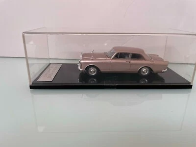 143 Rolls-Royce Silver Cloud III Limousine 1964 GOLD   - Image 1 of 4