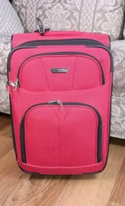 Delsey Carry-on Suitcase 22" Red Rolling Softside Extending Handle & Wheels Expa - Picture 1 of 15