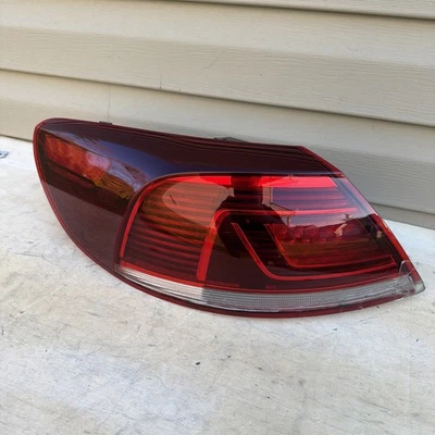 Подлинный Volkswagen CC (2013-2017) водительский/левый внешний светодиодный задний фонарь в сборе - Изображение 1 из 4