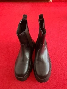 BUFFALO Ava Chelsea Men/Unisex Boot Größe 44 Neu - Bild 1 von 16