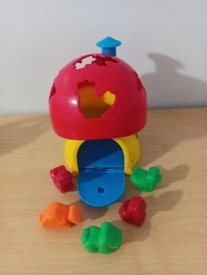 Vintage Matchbox Mushroom House Animal Shape Sorter Toddler Toy 1983 Super Cute! - Image 1 of 4