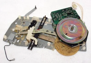 Pioneer PL-255 Turntable Motor Assembly Board w/ PA-2004 OB2 IC Chip ~ Parts - Picture 1 of 6