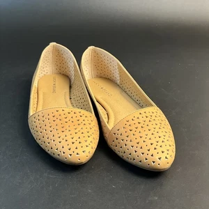 Lucky Brand Ballet Flats Shoes Women’s 9m/39 Tan Leather Cut Out Slip On Casual - Picture 1 of 8