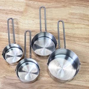 Misurini vintage Cooks Club in acciaio inox pesante con beccucci 4 pezzi - Foto 1 di 16