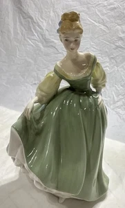 1962 Royal Doulton Figurine - Fair Lady - HN 2193 - Vintage Pretty Lady Figurine - Picture 1 of 11
