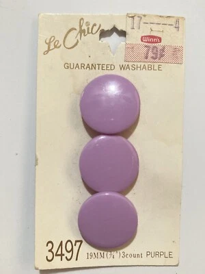 De Colección Le Chic Botones de Plástico Pastel Púrpura Vástago de Disco Liso 3/4" 3 NUEVO en Tarjeta Foto 1 de 3